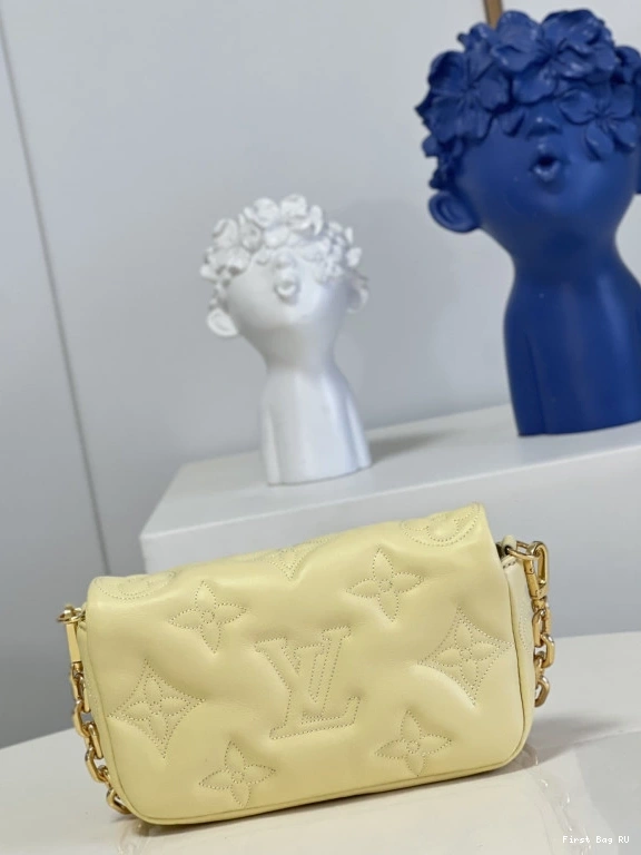 Firstbags ru BUBBLEGRAM STRAP WALLET VUITTON LOUIS ON 0806